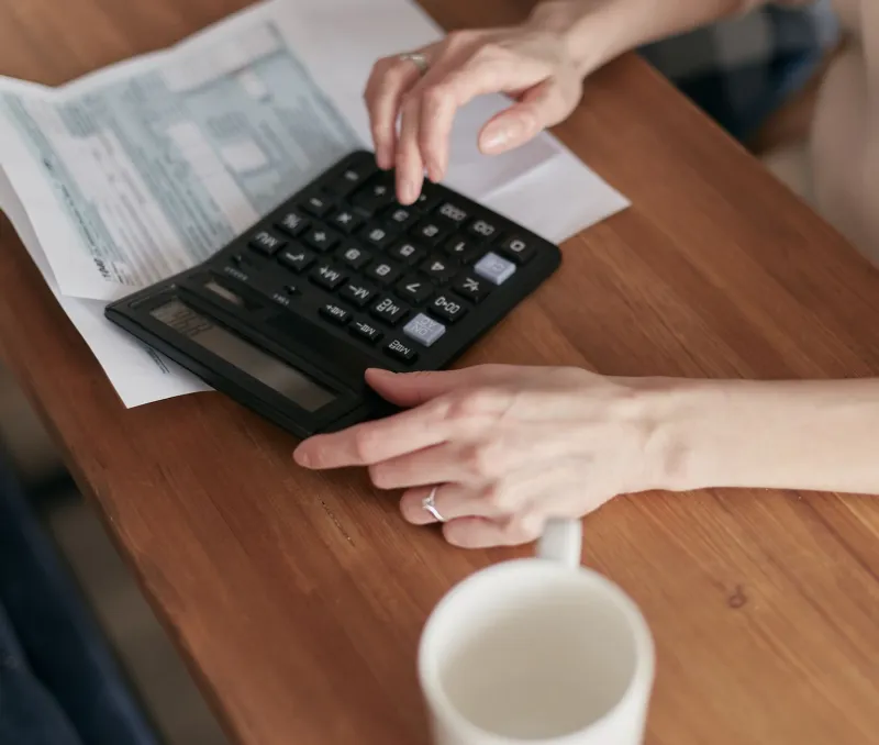 Keep More of What You Earn: A Year-End Tax Playbook for American IHT Holders